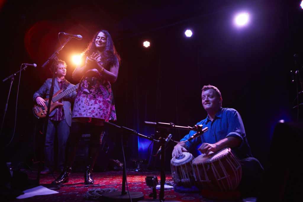 Autorickshaw-Trio-flare-sm